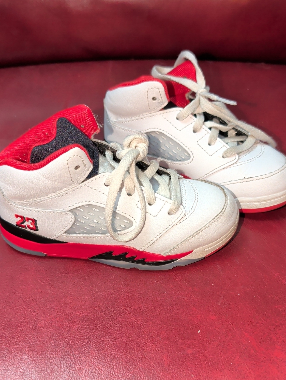 Jordan Retro 5 OG Boy's Toddler Size 9